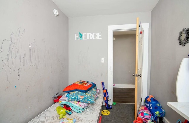 bedroom featuring carpet flooring