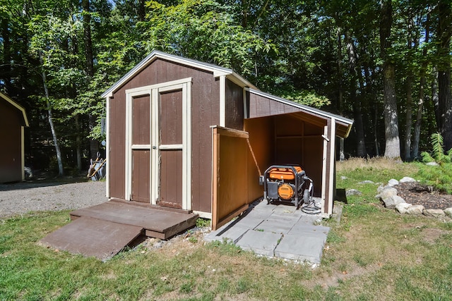 view of outbuilding