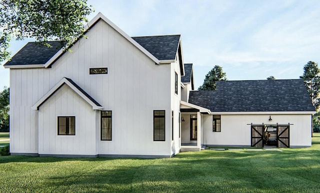 back of house featuring a lawn