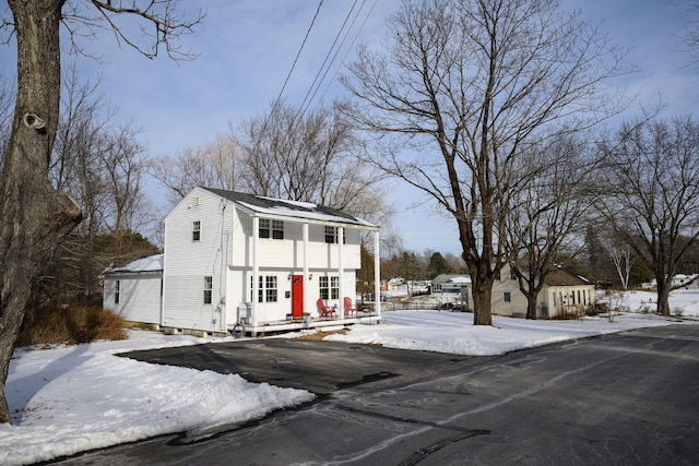 view of front of house