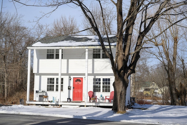 view of front of house