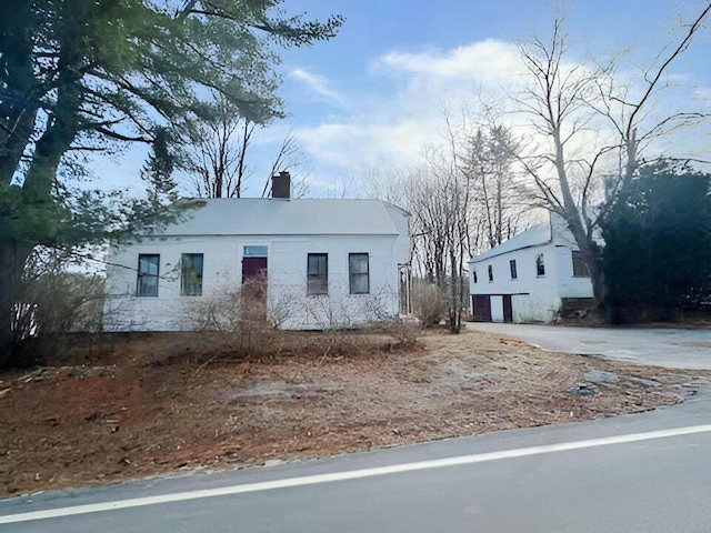 view of front of house