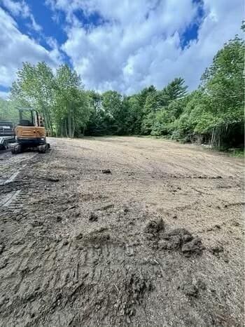 Listing photo 3 for 1174 River Rd, Bucksport ME 04416