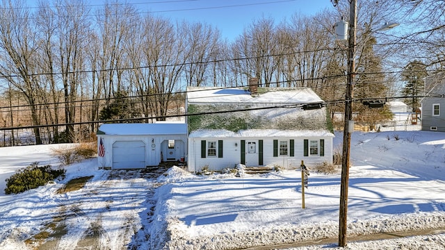 view of front of house featuring a garage