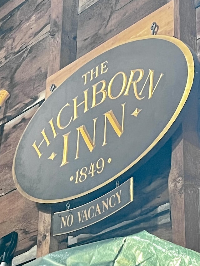view of exterior details