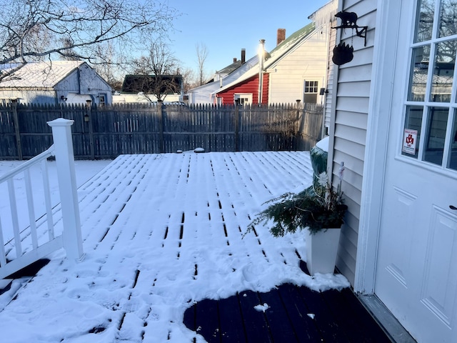 view of yard layered in snow