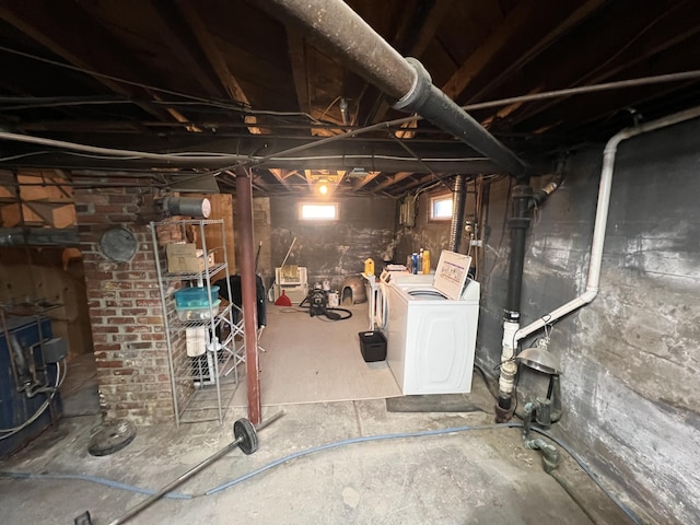 basement with washer / clothes dryer