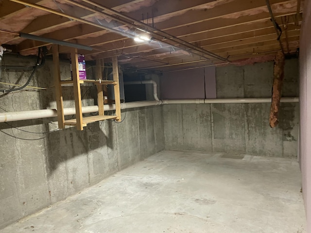 11 Partridge Dr, Gardiner, ME 04345 - view of unfinished below grade area