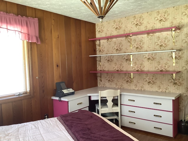 unfurnished bedroom featuring a textured ceiling