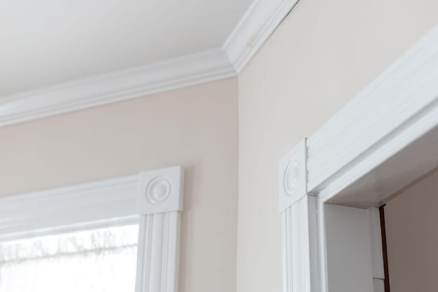 room details with crown molding