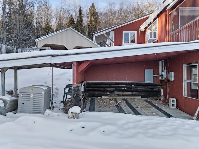 exterior space featuring a carport