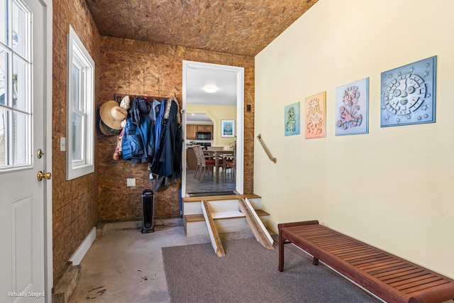 16 Hanna Ln, Bristol, ME 04539 - view of corridor