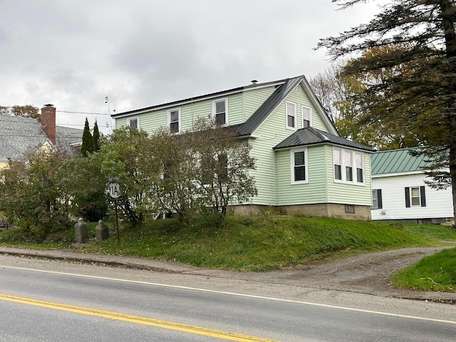 view of front of home