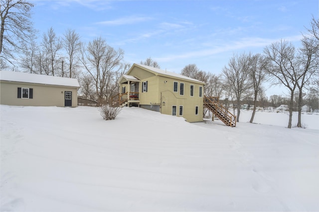 view of front of property