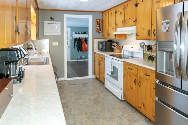 kitchen featuring white range with electric cooktop, crown molding, sink, and stainless steel fridge with ice dispenser