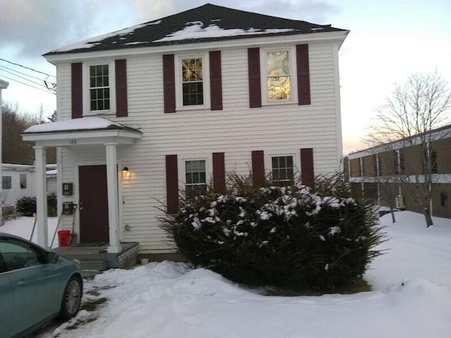 view of front facade