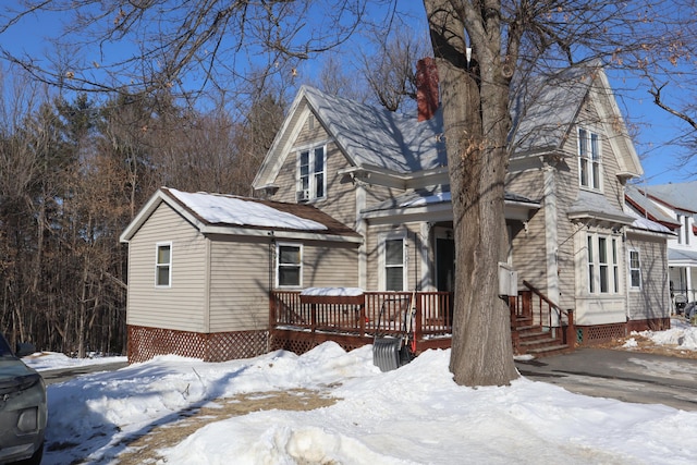 view of front of home featuring a deck