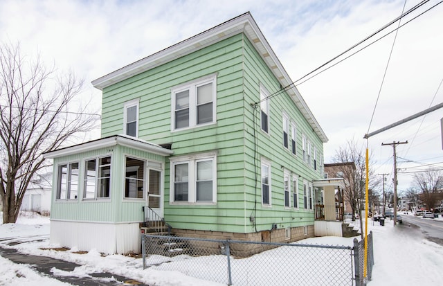 view of front of home