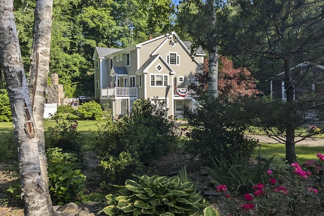 exterior space featuring a balcony