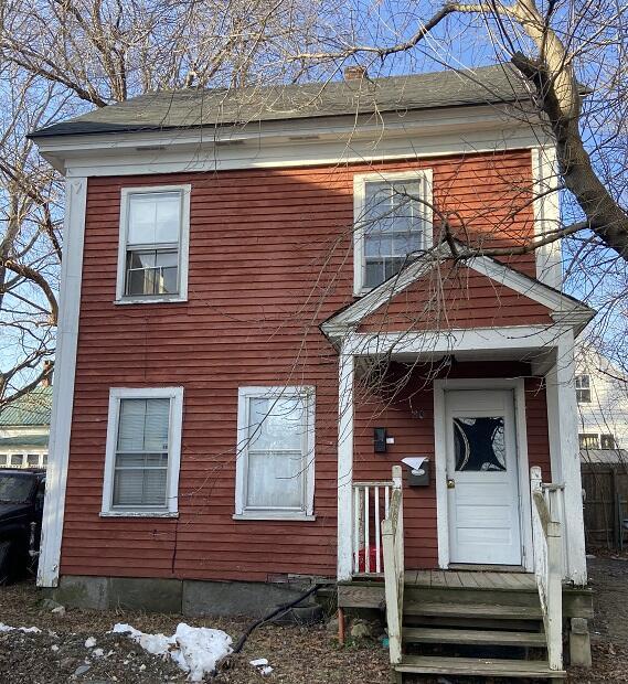 view of front of house