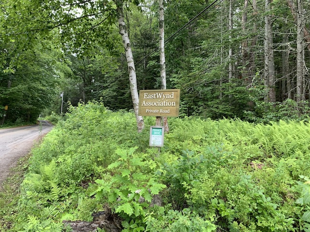 26 Townsend Ln, Boothbay, ME 04537 - details with a forest view