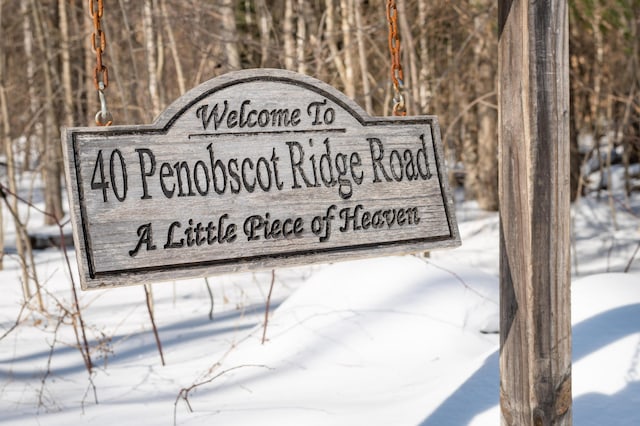 view of community / neighborhood sign