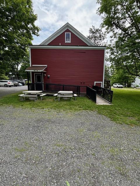 12 Church Rd, Readfield, ME 04355 - view of side of home