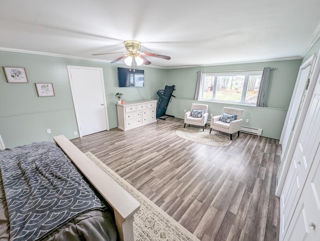 bedroom with light wood-type flooring, a baseboard radiator, a ceiling fan, and crown molding