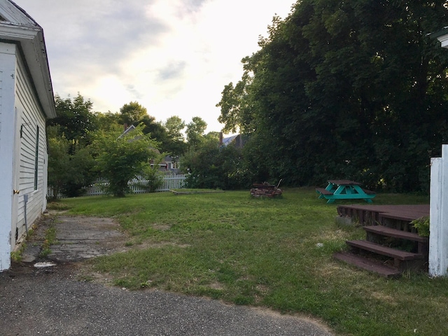 view of yard featuring fence