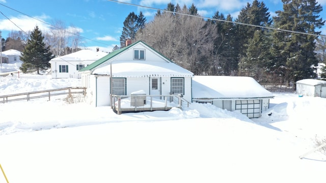 bungalow with fence