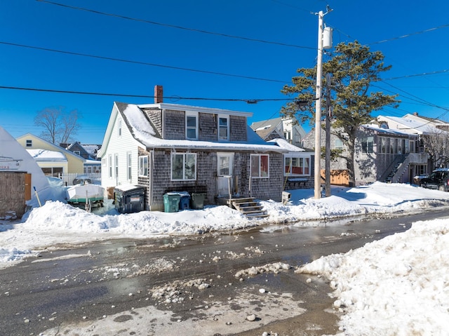 view of front facade featuring a residential view