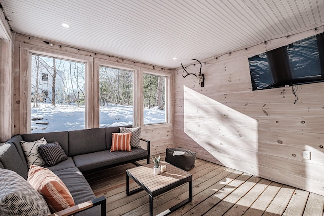 sunroom / solarium with a healthy amount of sunlight