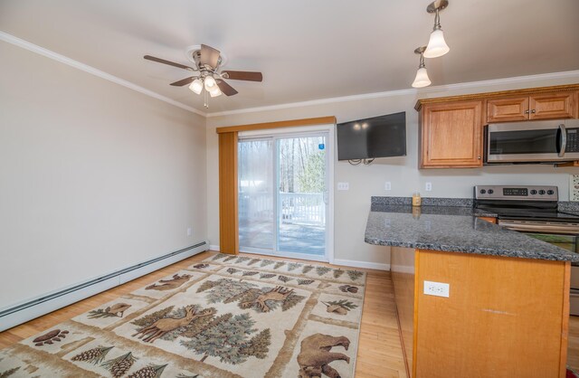 kitchen with light wood-style flooring, ornamental molding, appliances with stainless steel finishes, baseboards, and baseboard heating