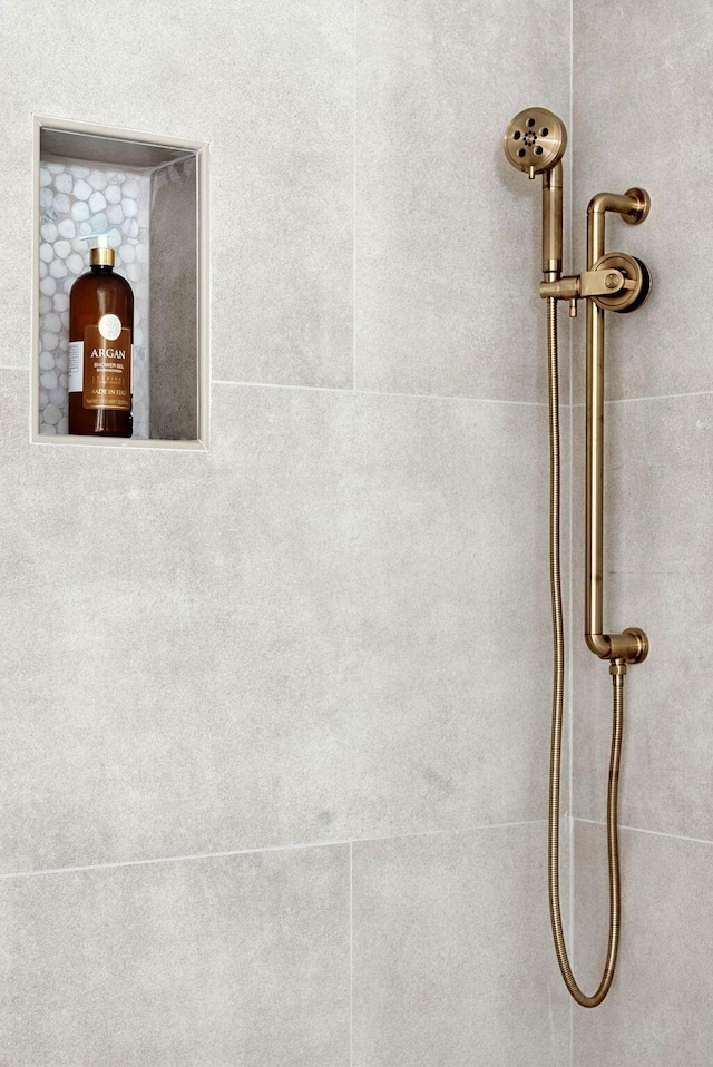 167 Heath Rd, Saco, ME 04072 - bathroom view of tiled shower