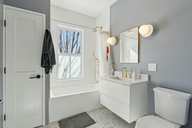 bathroom with toilet, speckled floor, a wealth of natural light, and shower / tub combo with curtain