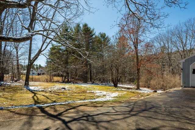 332 Back River Rd, Boothbay, ME 04537 - view of yard