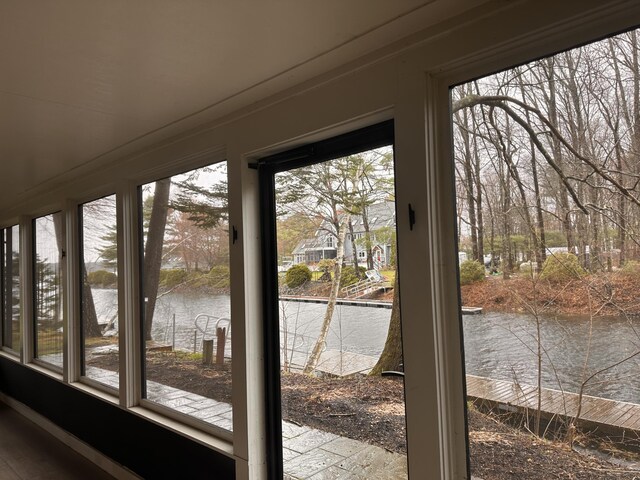 7 Birch Dr, Raymond, ME 04071 - entryway featuring a water view