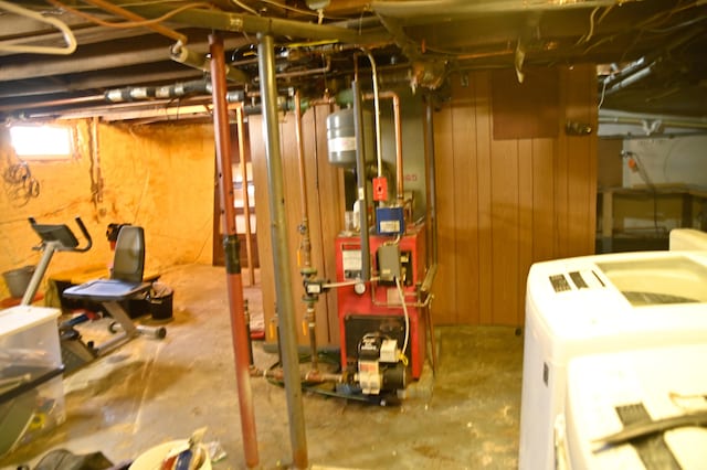 basement with washer / dryer