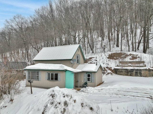 view of front of home