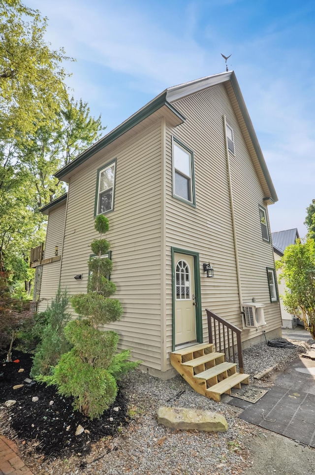 view of front of home featuring entry steps