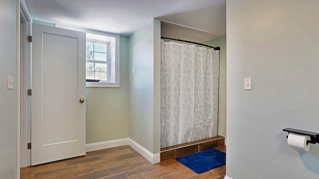 7 Dogleg Dr, Windham, ME 04062 - full bathroom featuring wood finish floors, baseboards, and curtained shower