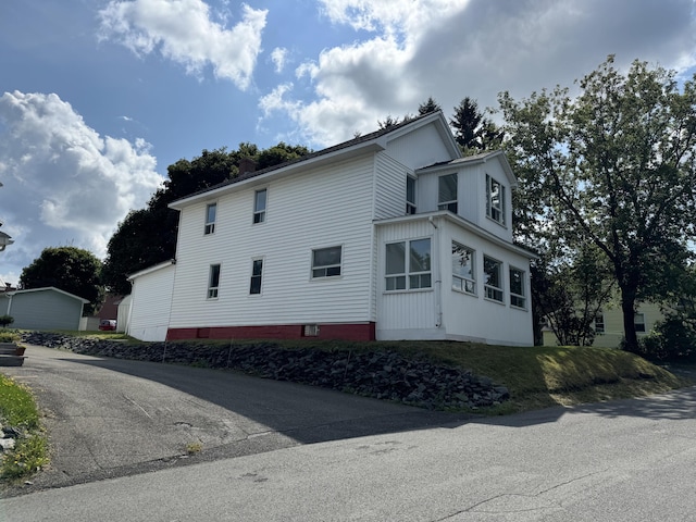 Listing photo 2 for 90 7th Ave, Madawaska ME 04756