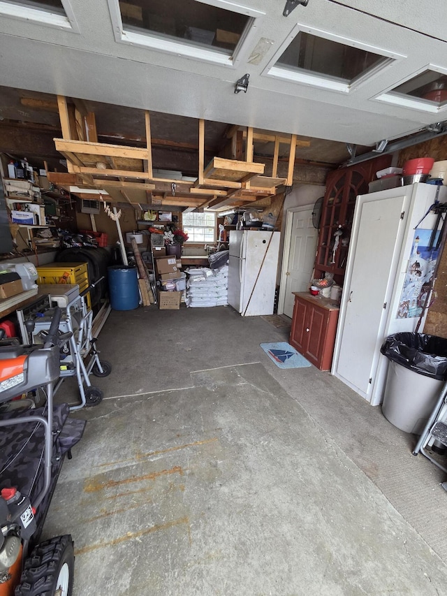 garage featuring freestanding refrigerator