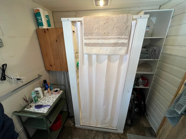 35 Swan Ln, Dexter, ME 04930 - full bathroom featuring visible vents