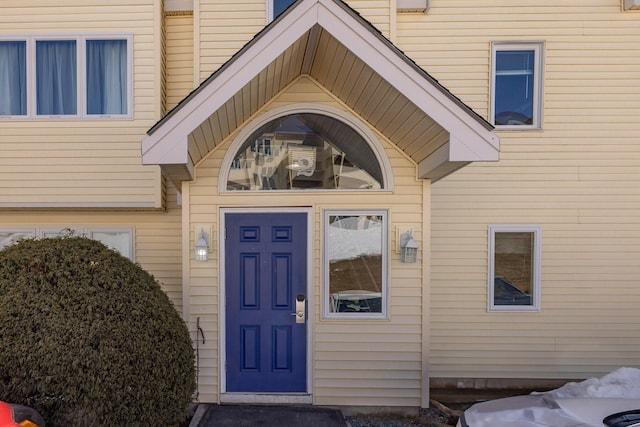 view of property entrance