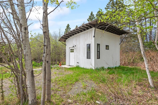 2342 Main St, Rangeley, ME 04970 - view of outbuilding featuring an outdoor structure
