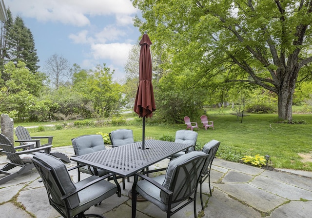 598 Walnut Hill Rd, North Yarmouth, ME 04097 - view of patio / terrace with outdoor dining area