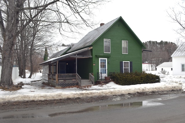 view of front of property