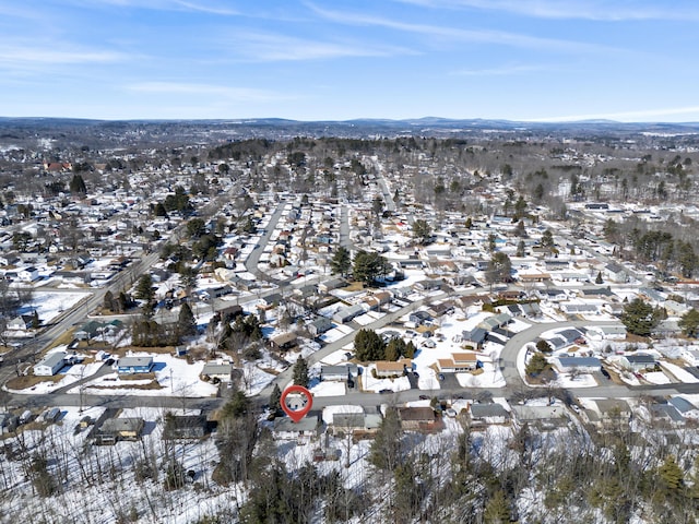 bird's eye view featuring a residential view and a mountain view