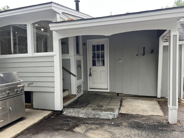 view of exterior entry